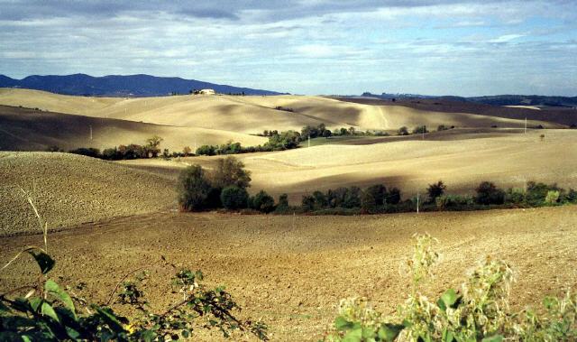 typische Herbstlandschaft in der Toscana bei San L